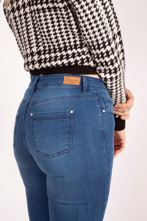 Pantalón denim 831
