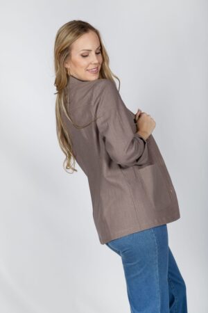 Chaqueta de lino estilo sahariana. Mod. 429
