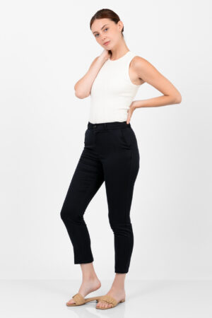 Chino básico de talle medio. Mod. 938/26