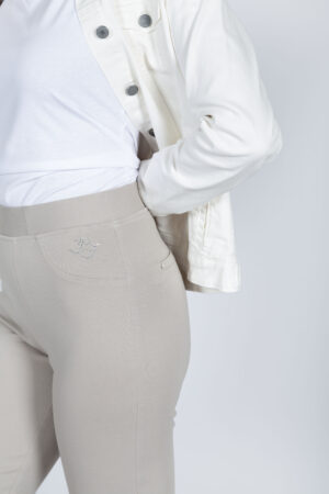 Cropped ancho de punto Mod. 182/26